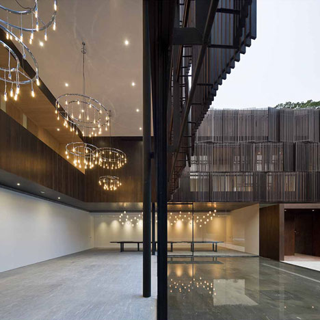 如恩  The Overlapping LandHouse by Neri-Hu16 January 2012-5