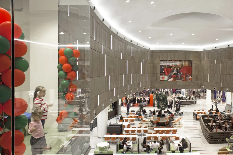 意大利 Carosello 商业中心美食广场-7