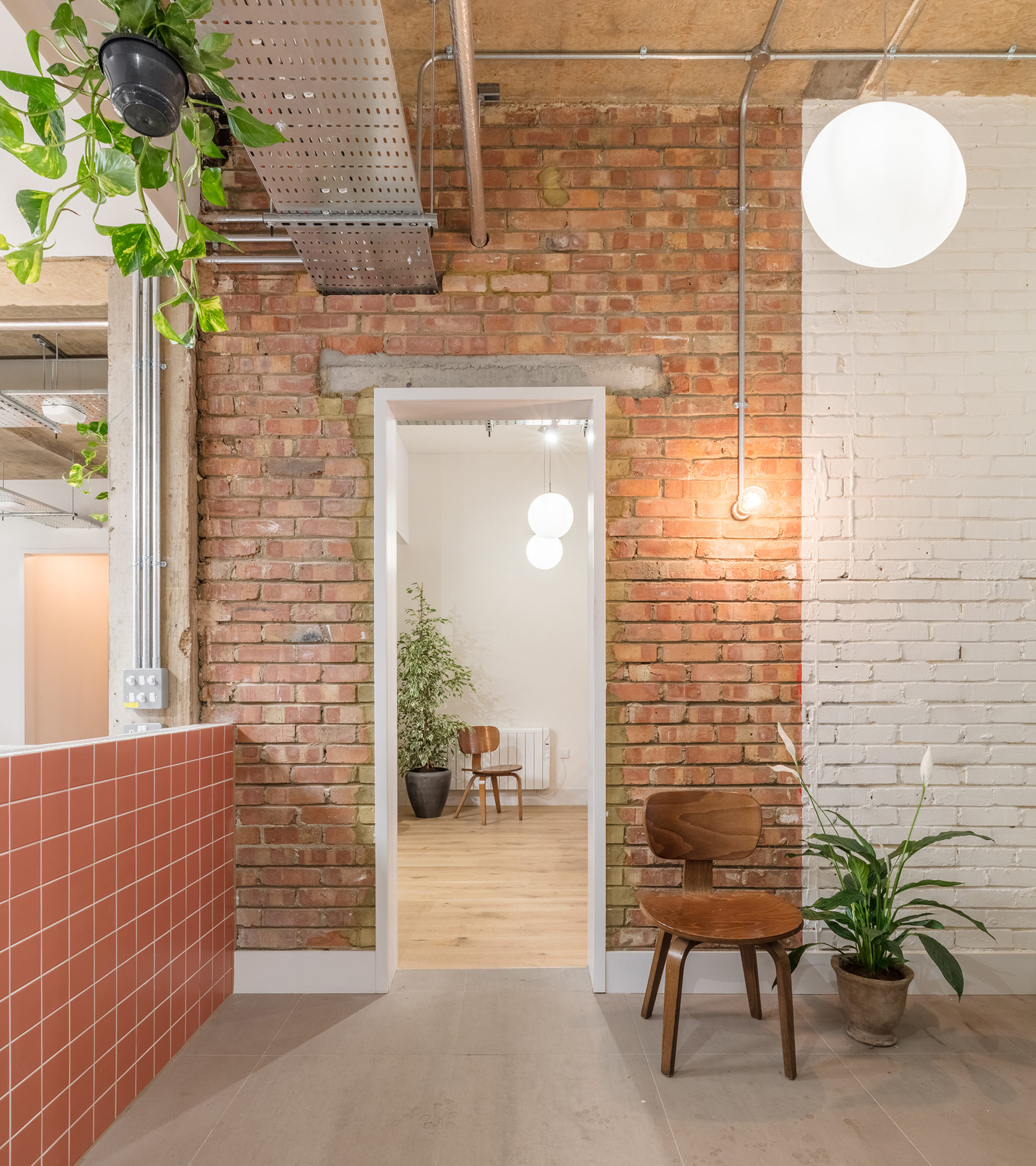 Shelter From The Storm / Holland Harvey Architects-11