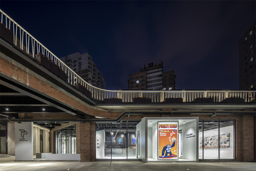 P GALLERY plastic people & sofubi潮玩画廊丨中国北京丨OEO野境建筑-3