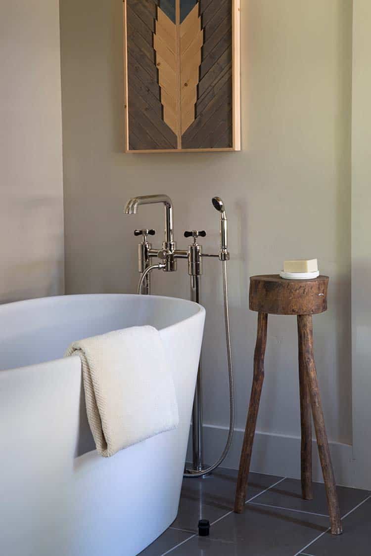 Dreamy mountain retreat with serene indoor-outdoor connection in Tahoe-20