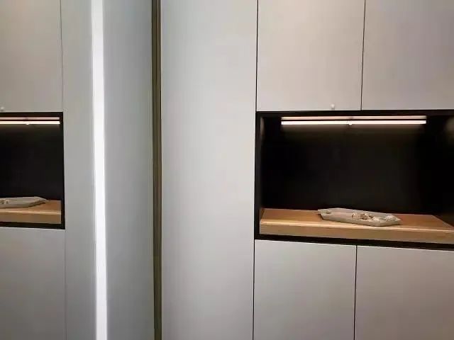 上海静安 60㎡两居室“剪刀手”式改造 | 空间焕发新生-20