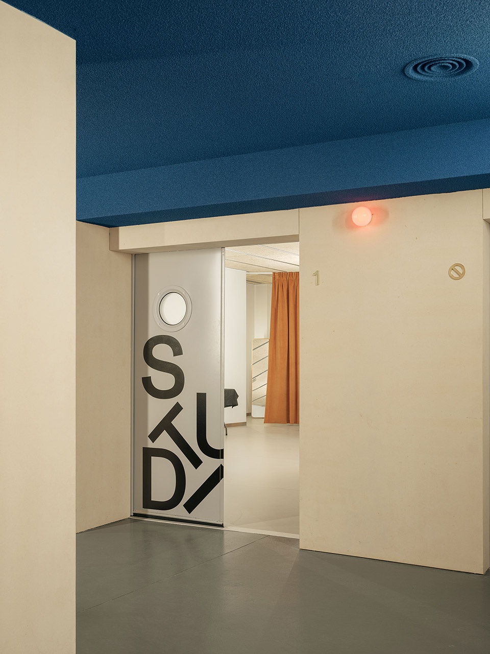 For PUFF 电影工作室丨西班牙巴塞罗那丨MH.AP 工作室-26