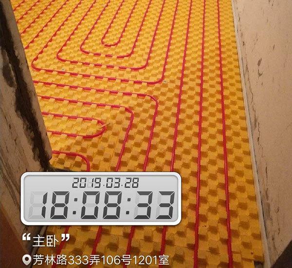 
上海嘉定绿羽蘑菇板地暖安装图_威能炉 -2