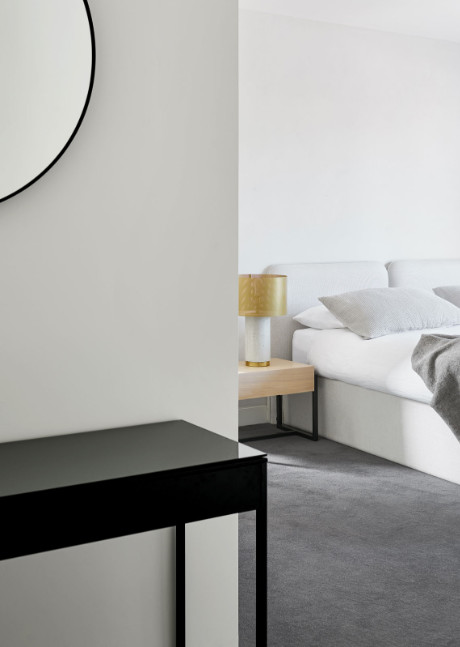 金色的;金黄色的;金的;金制的-190