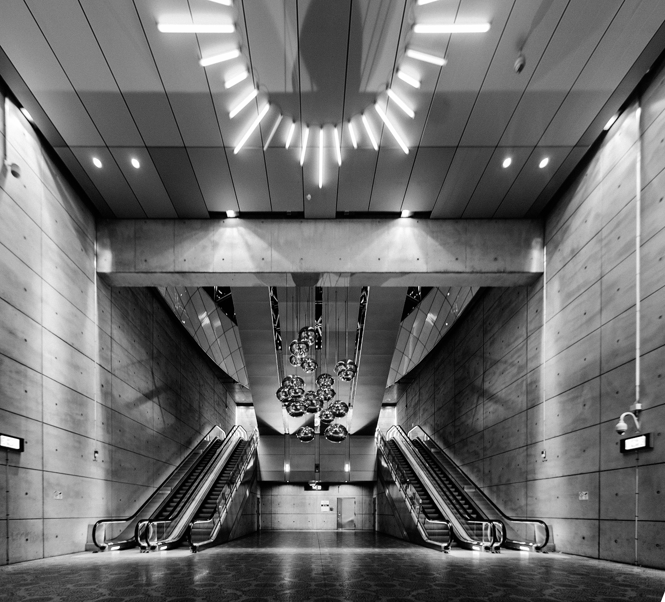 瑞典马尔默的车站三角丨Calle-14