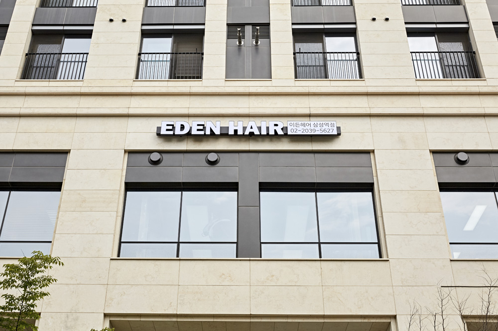 首尔江南区的 15 平白色简约美容室设计-16