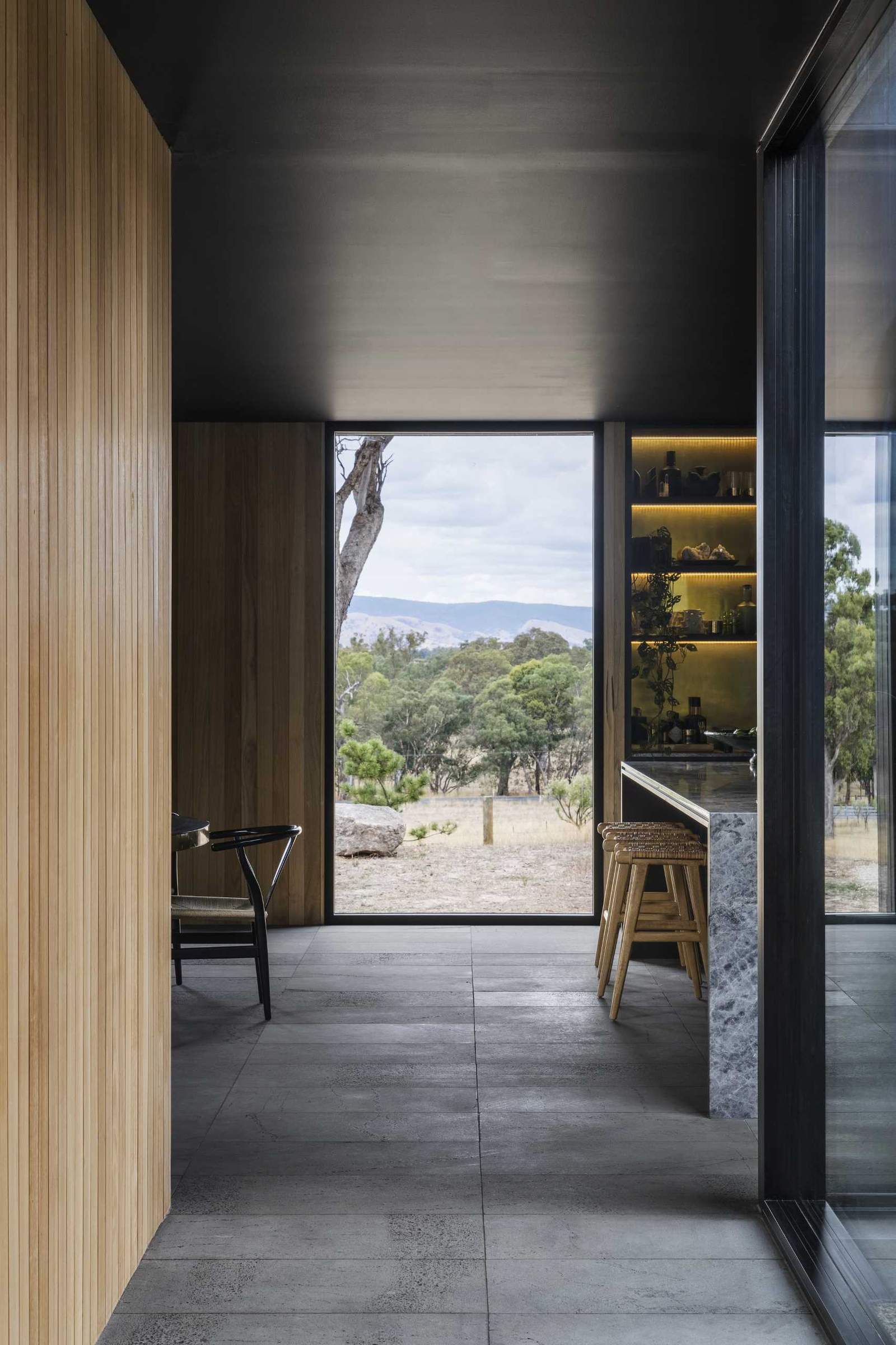 U形环绕庭院住宅丨Dion Keech Architects-18