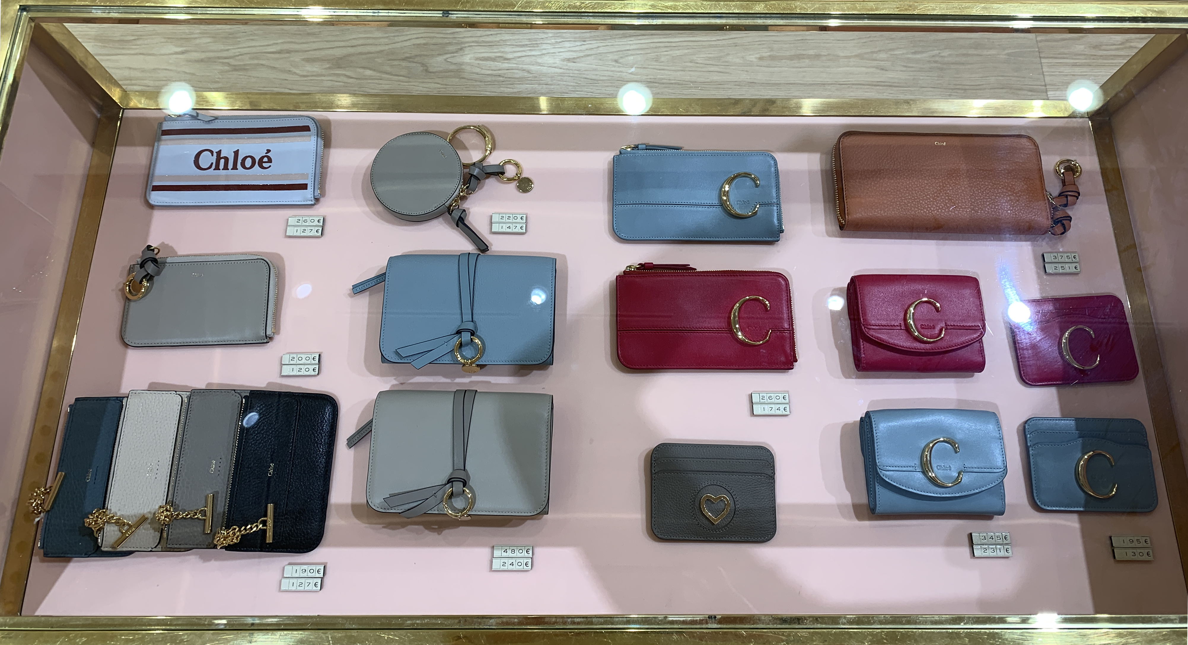 Chloé精品店视觉陈列与橱窗设计项目丨西班牙马德里-12