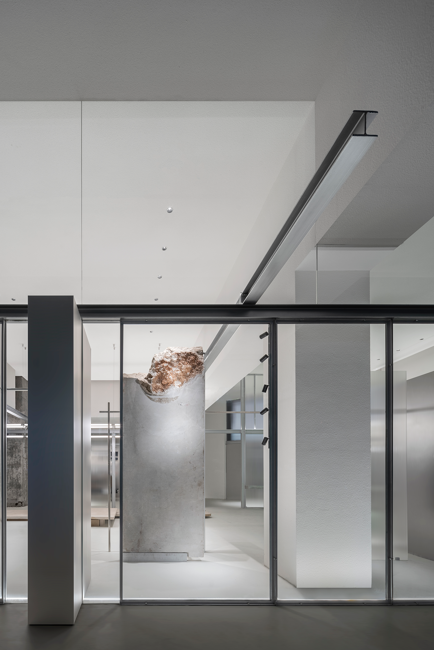 YEARLY PLAN 服装概念店丨中国深圳丨PENG  PARTNERS,鹏和朋友们设计事务所-94