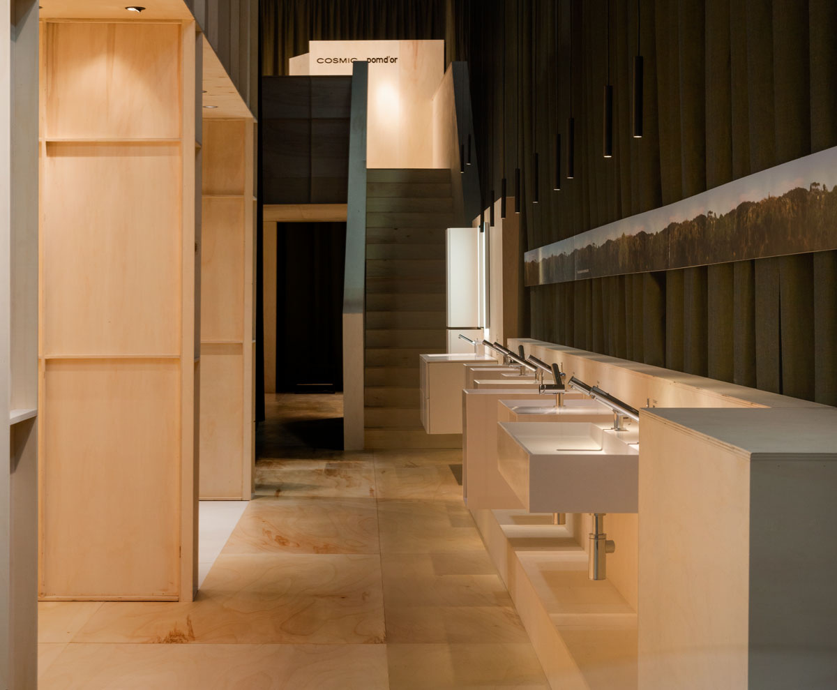 05 04 STAND COSMIC EN LA FERIA ISH 2015 DE FRANKFURT-2