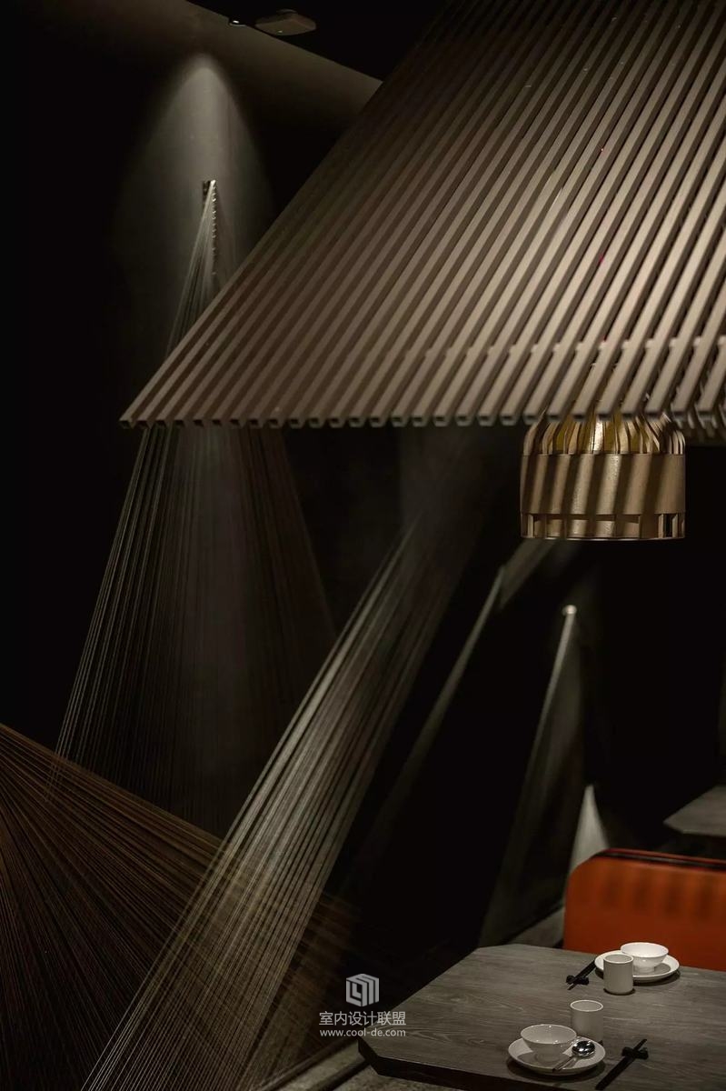 成都蜂鸟设计·顺风 123 爱琴海 · 山城风味融入现代餐厅-16