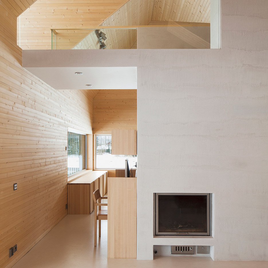 10 homes from Dezeen's Pinterest boards that take mezzanines to new heights-18