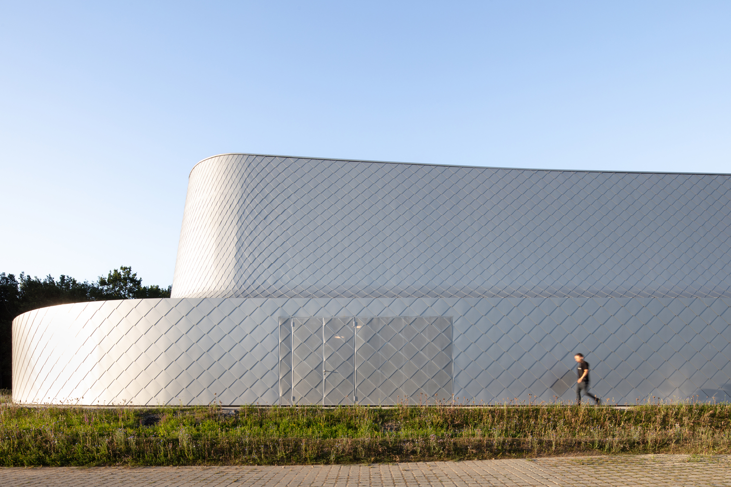 法国拉切斯奈体育馆丨博洪伯特建筑公司-13