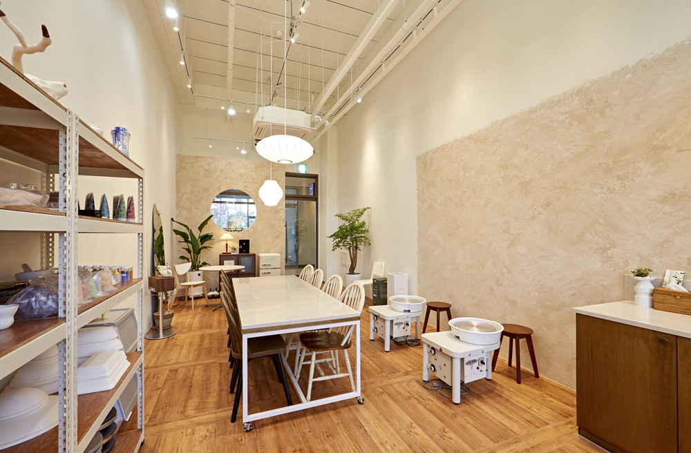 14 坪温暖氛围的陶瓷工作室设计-4
