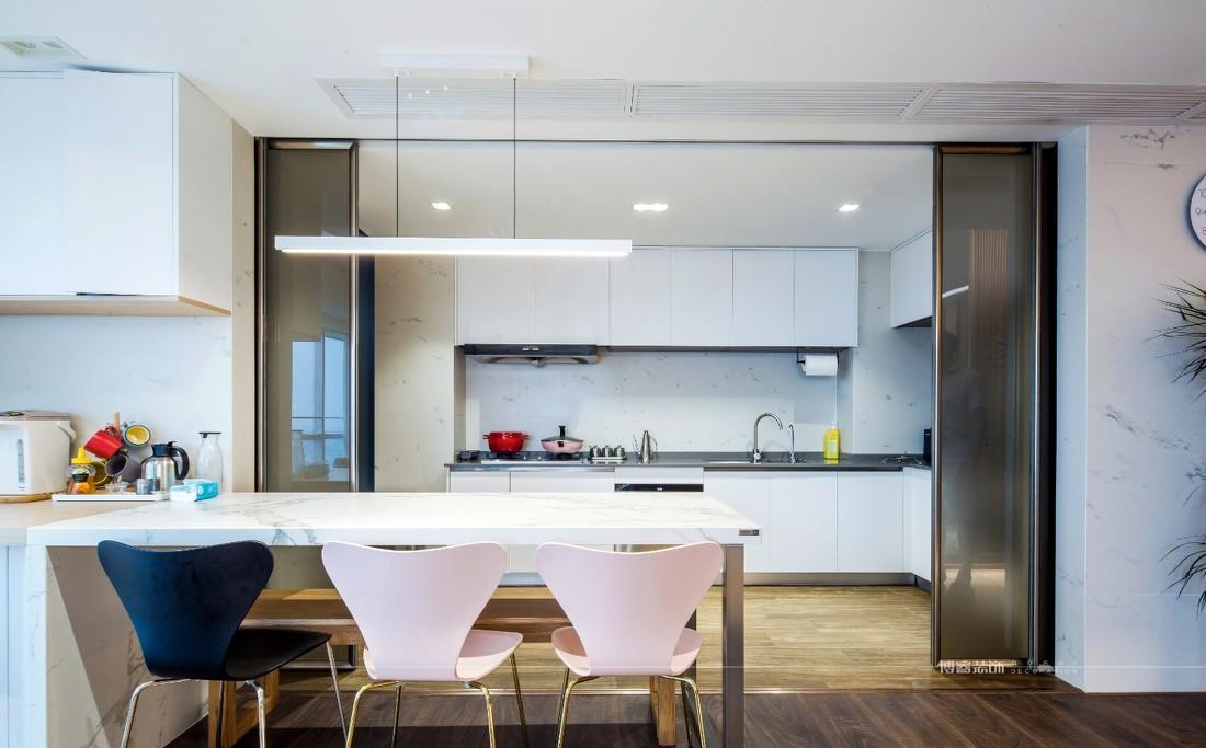 方秋云打造北欧简约风原木家居-12