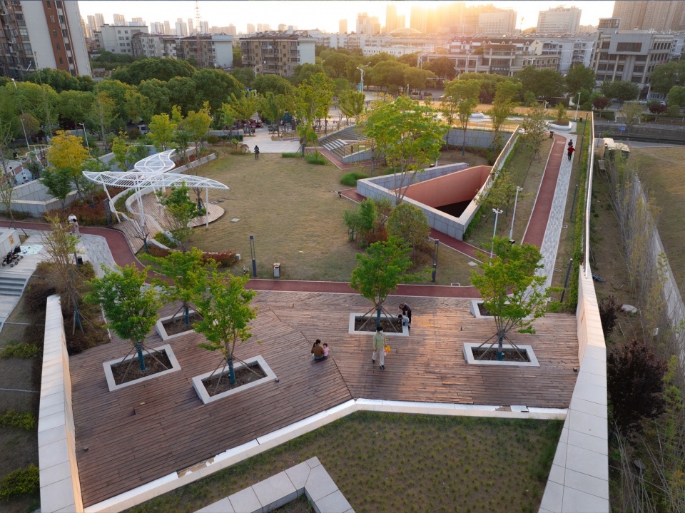 停车  公园:日常景观基础设施城市停车公园设计丨中国南京丨东南大学建筑学院,正中国际项目管理集团有限公司-10