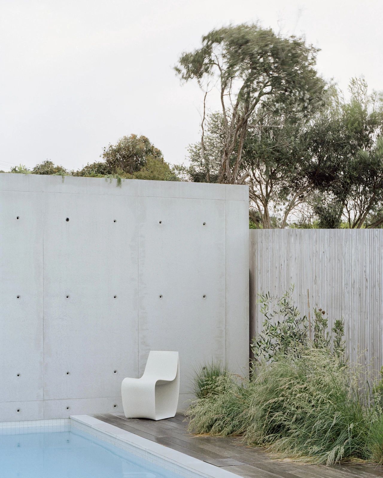 泳池房丨line architects-40