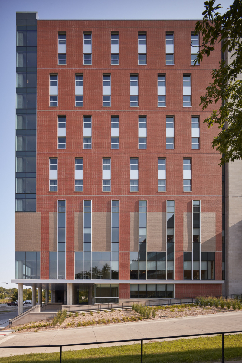 Iowa 大学 Elizabeth Catlett Hall-20