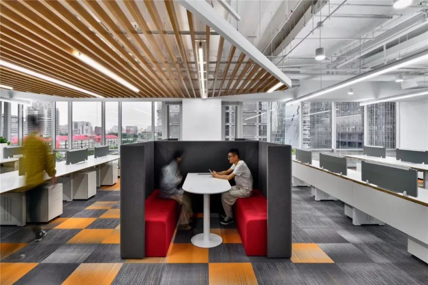 科技感与人性化共融的商汤科技办公空间-7
