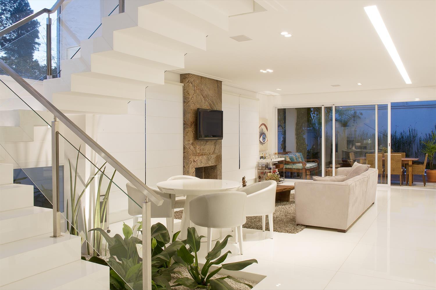 巴西钢架住宅设计典范-8