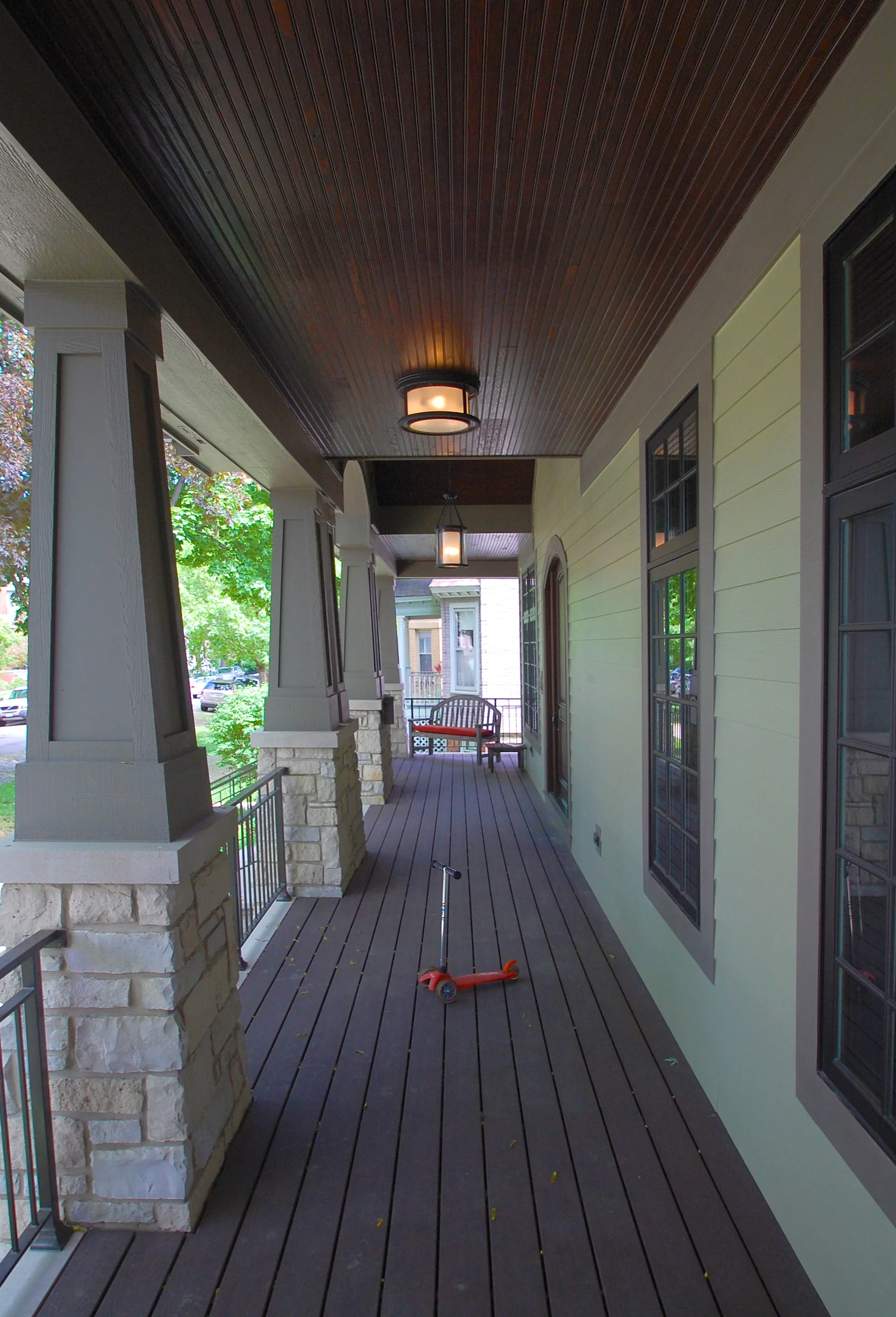 未明确提及（可理解为老芝加哥圣本社区住宅）丨美国芝加哥丨Linden Group Architects-6