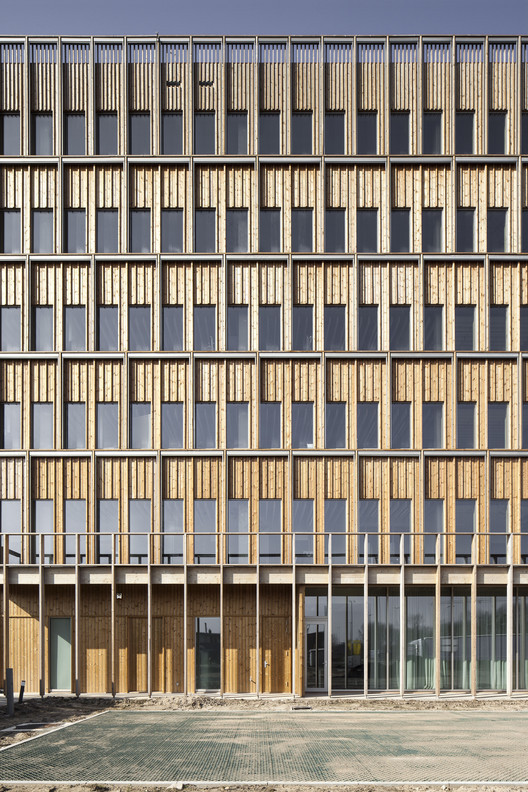 比利时 IOK 总部 | 模块化木构建筑的生态实践-13