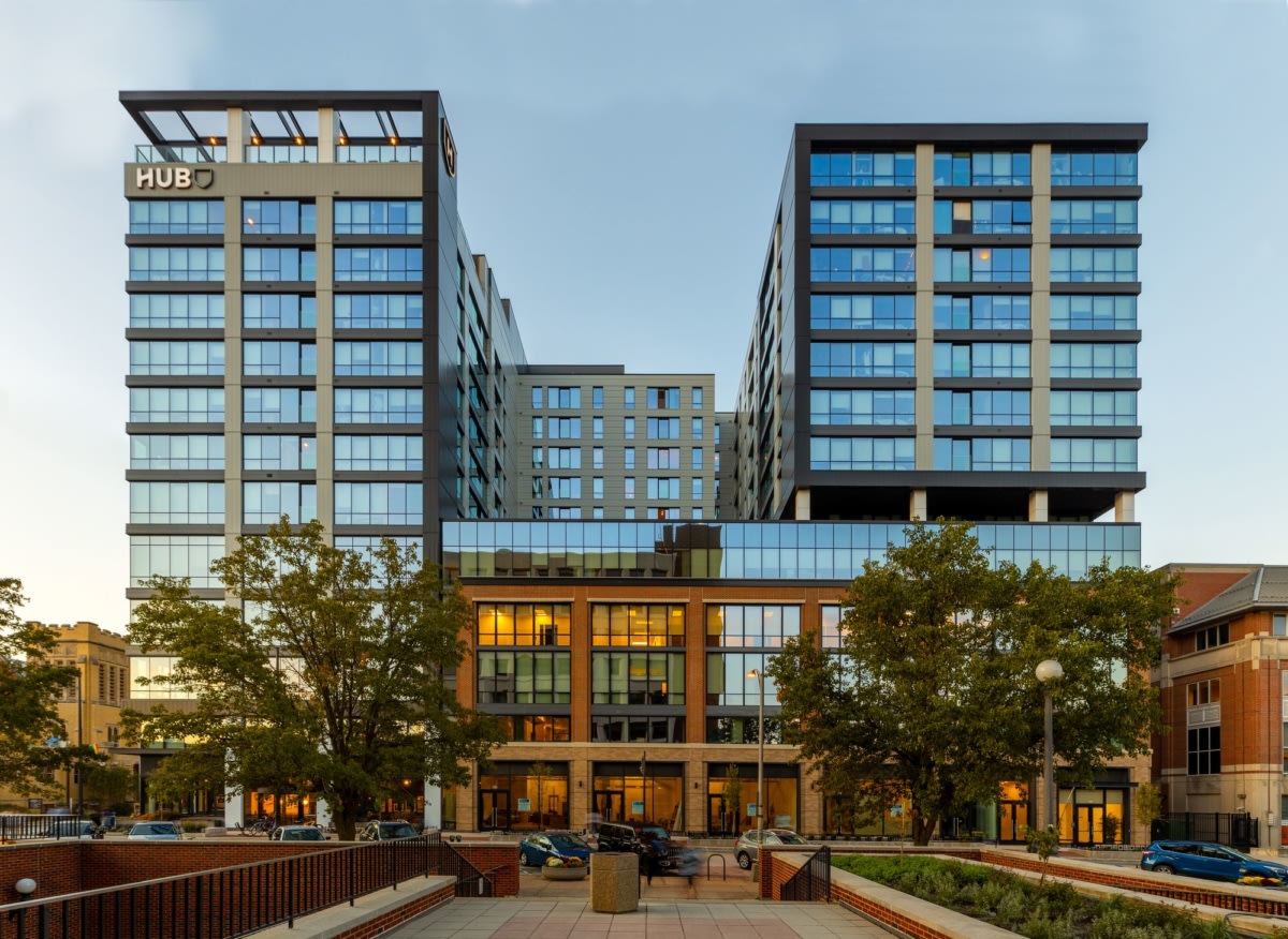 Hub Champaign Daniel Student Residence——现代校园生活的舒适新地标-7