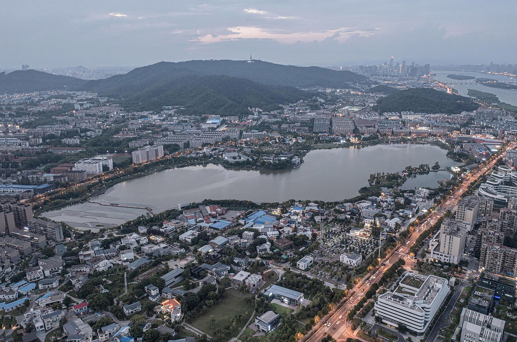 后湖艺术园麦垛空间丨中国长沙丨地方工作室+湖南大学设计研究院有限公司-6