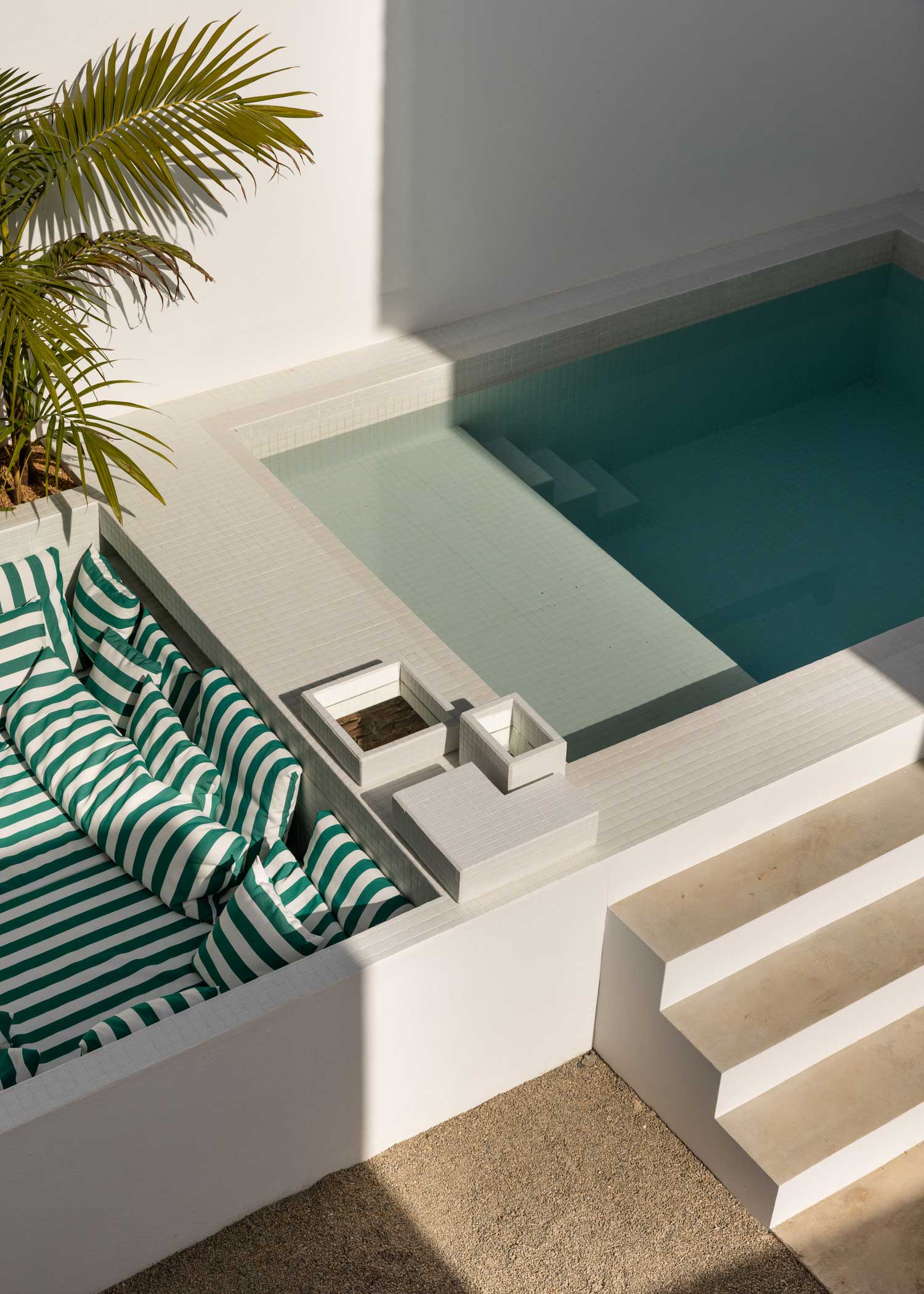 葡萄牙 Casa Quatro 度假屋丨theAddresses-16