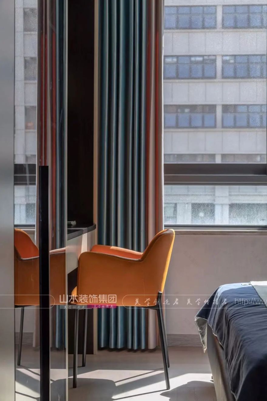 悦湖山院现代轻奢家居设计丨李森-53