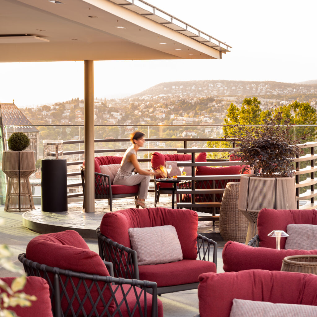 White Raven Skybar & Lounge - Basic Collection-0