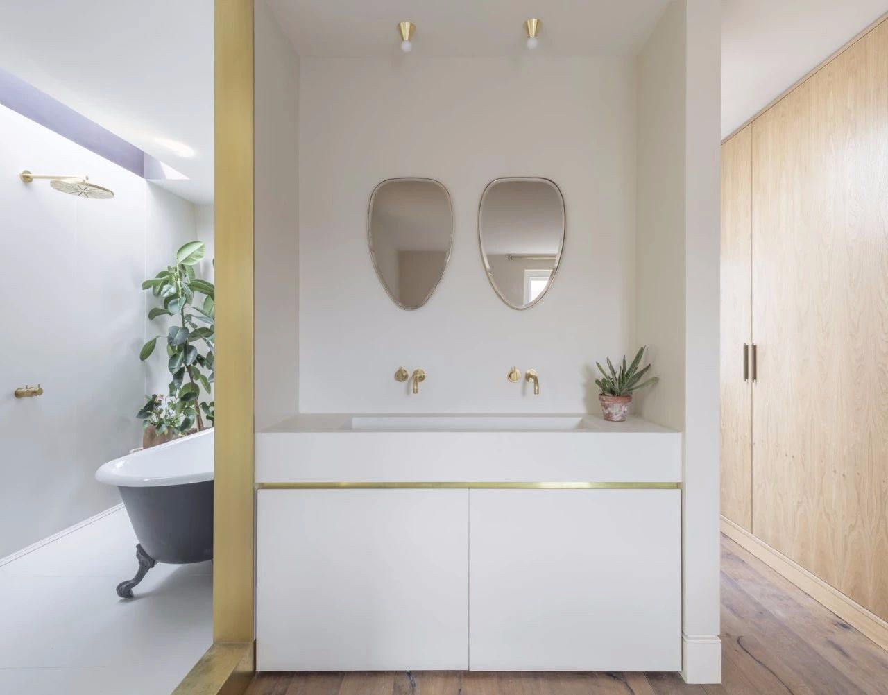 伦敦住宅的黄铜魅力-36