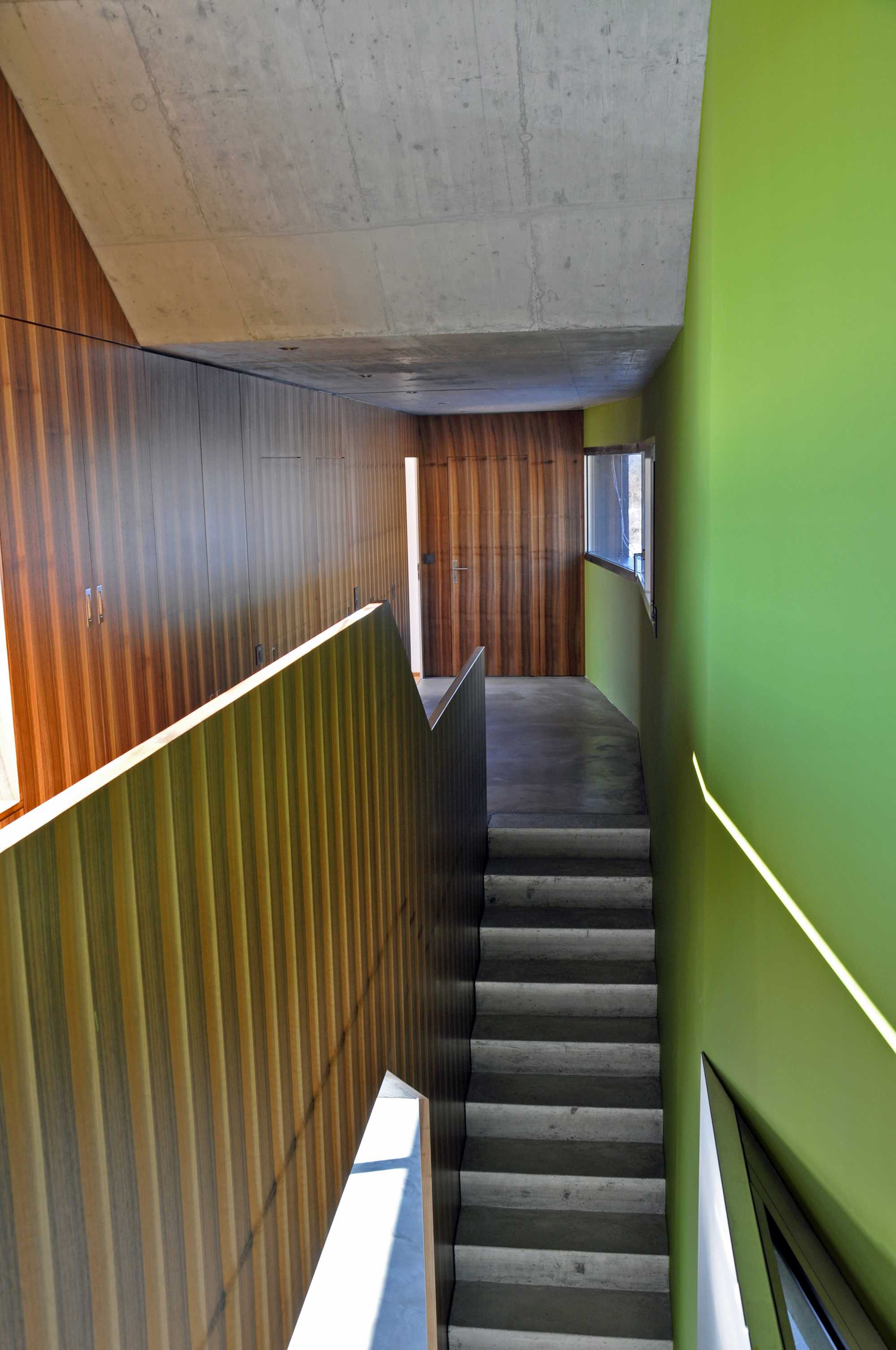 三层露台别墅-11