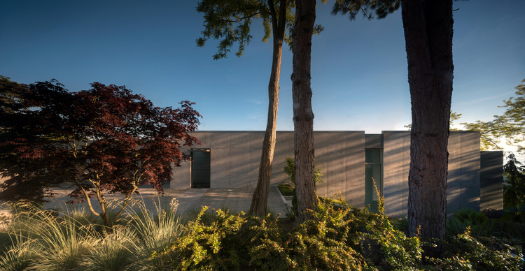 悬崖之上的宁静居所-5