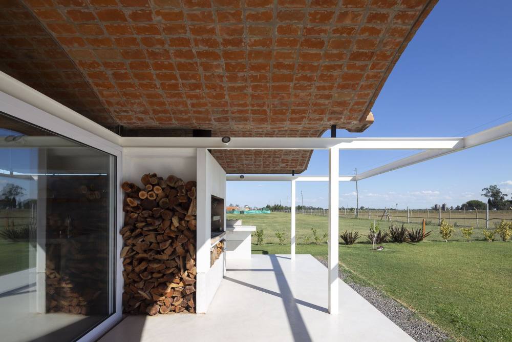 阿根廷Monopoli 住宅，金属框架+瓷屋顶(2021)(Fabrizio Pugliese)设计-40
