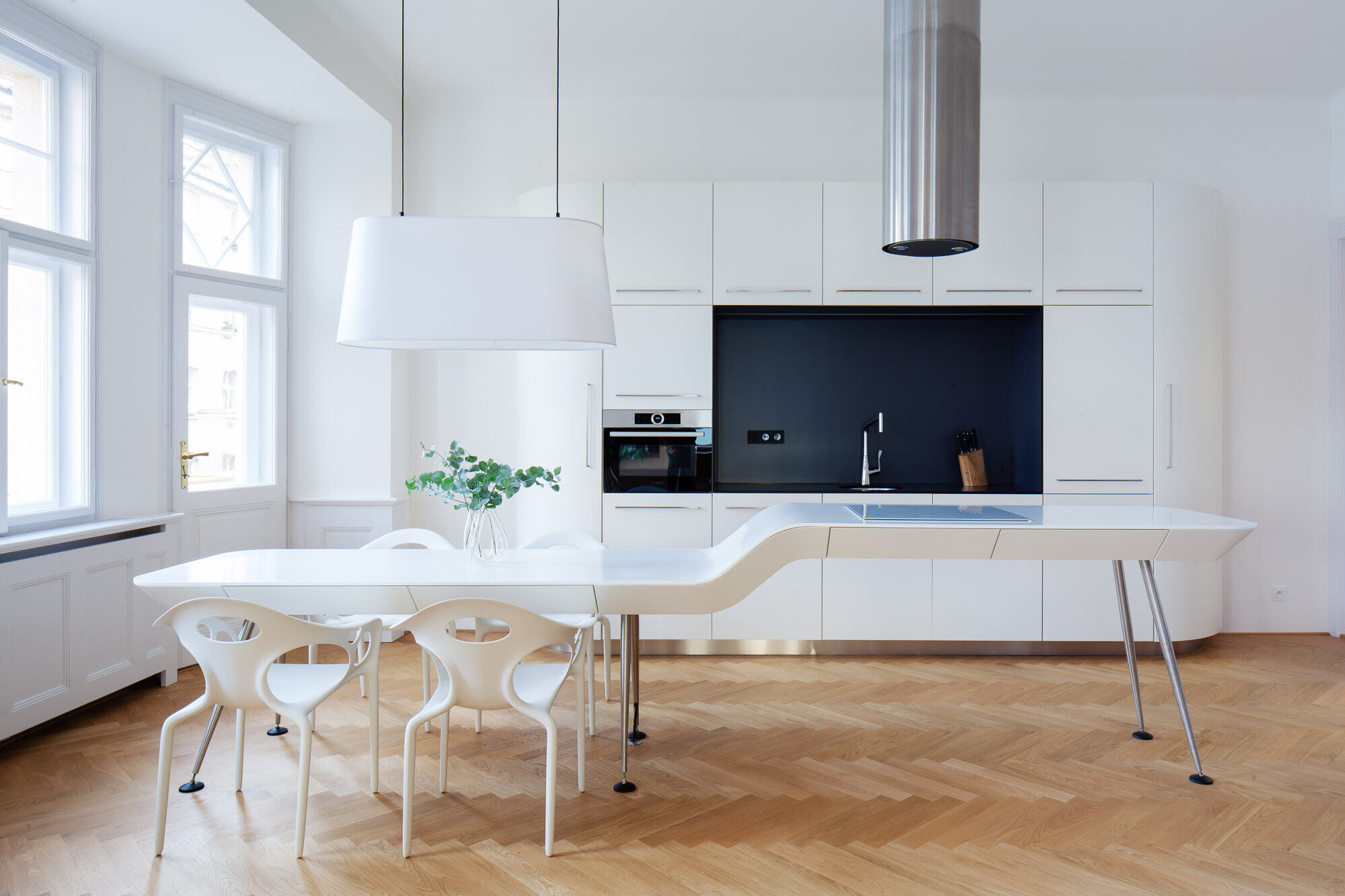 旋转床铺与完美收纳 | Kafkova 公寓的极致功能设计-10