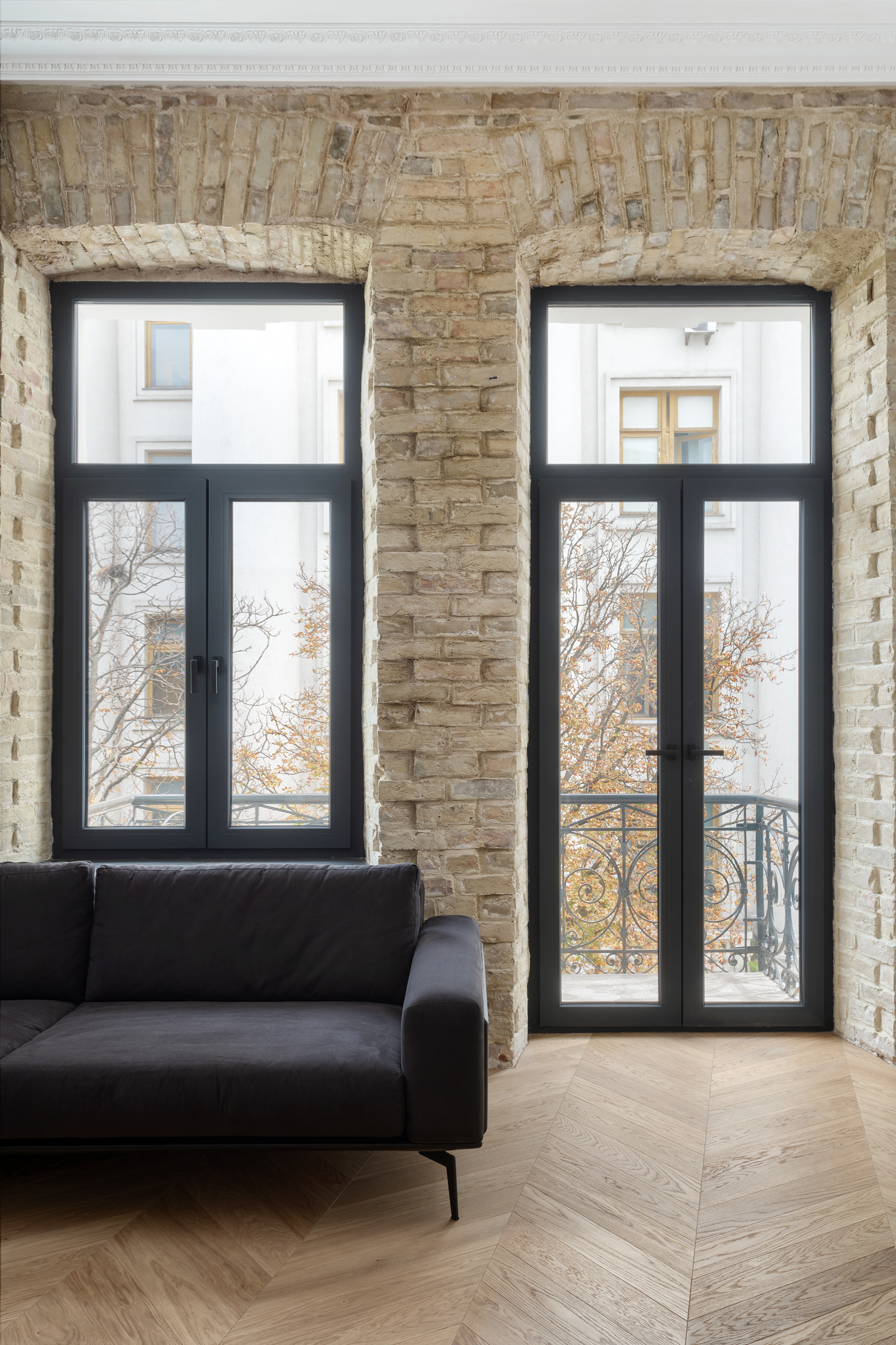 Сlassic apartment for rent-12