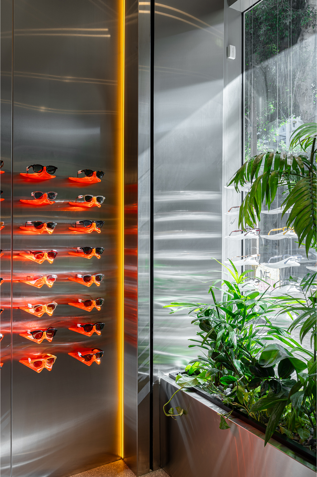 SAM&JO: A Minimalist Sunglasses Store by YET Architecture-21