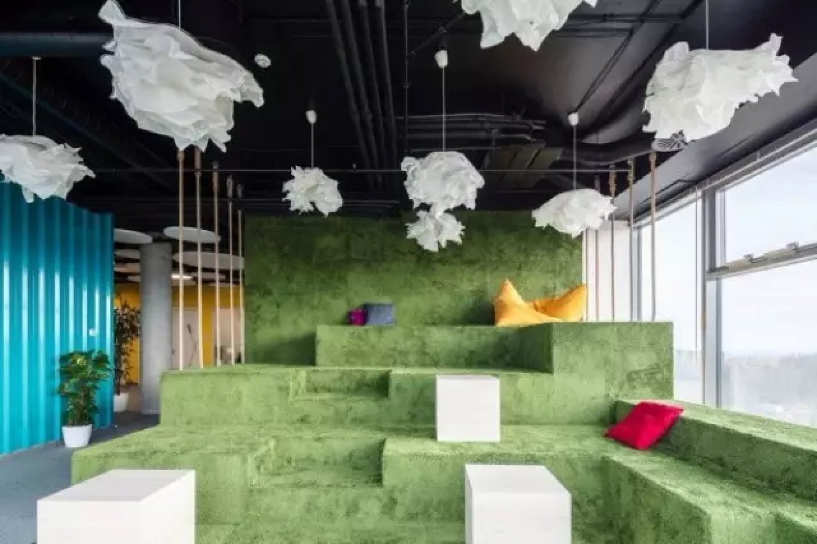 捷克布尔诺 Kiwi 办公空间设计 | 现代活泼的捷克风情-1