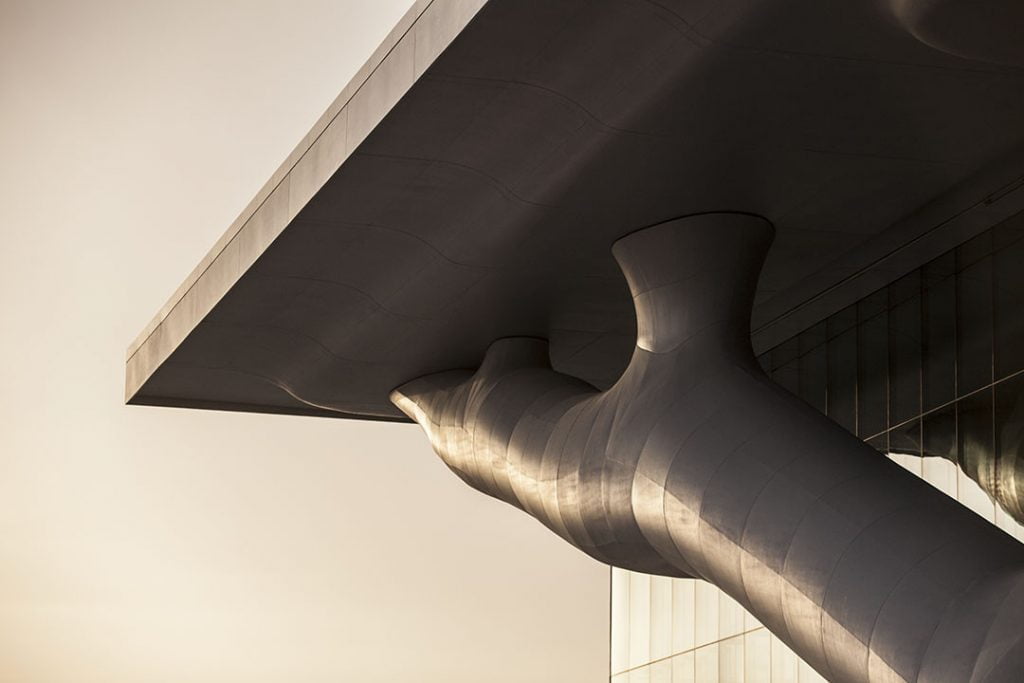 卡塔尔国家会议中心丨卡塔尔多哈丨日本建筑师矶崎新（Arata Isozaki）-28