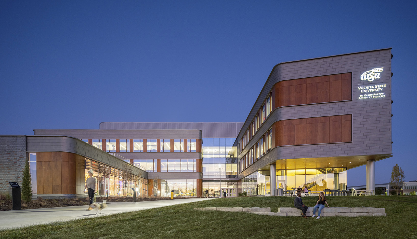 威奇托州立大学巴顿商学院 – 伍尔西楼丨美国威奇托丨Gensler-8