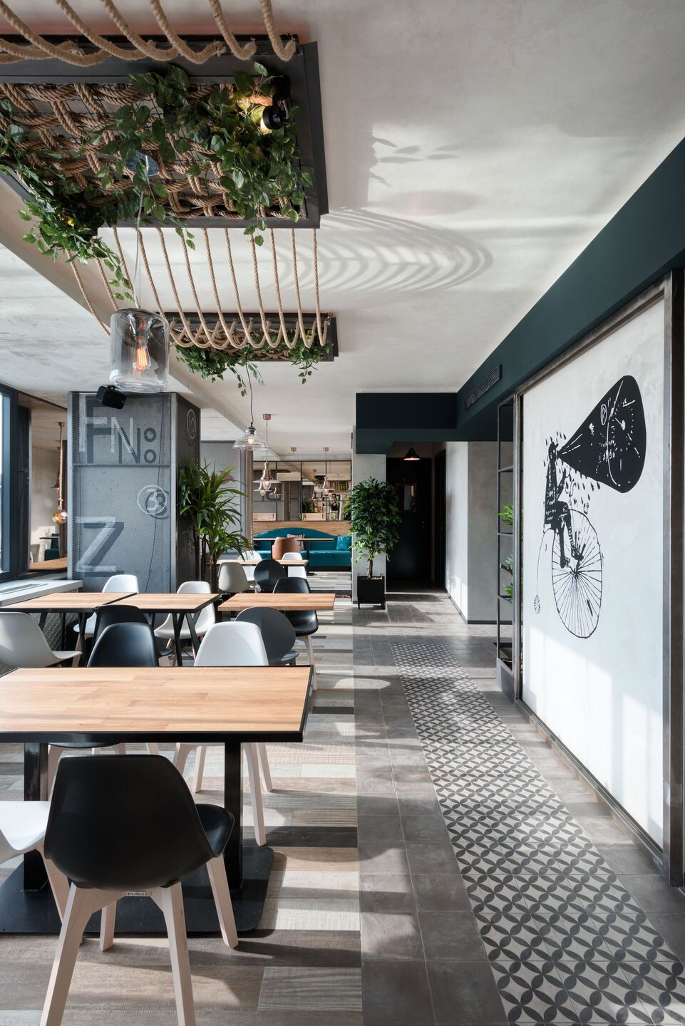 双层空间,美食与时尚的完美结合-27