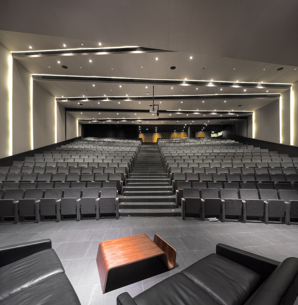 School of Economics and Business Diego Portales University  Rafael Hevia + Rodrigo Duque Motta + Gabriela Manzi-30