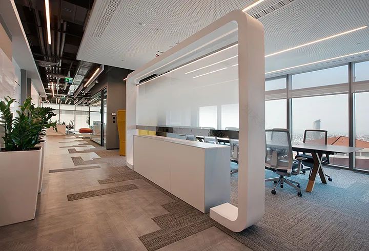 SAP 土耳其总部办公设计 | 优雅高级灰调、工作生活相融合-44