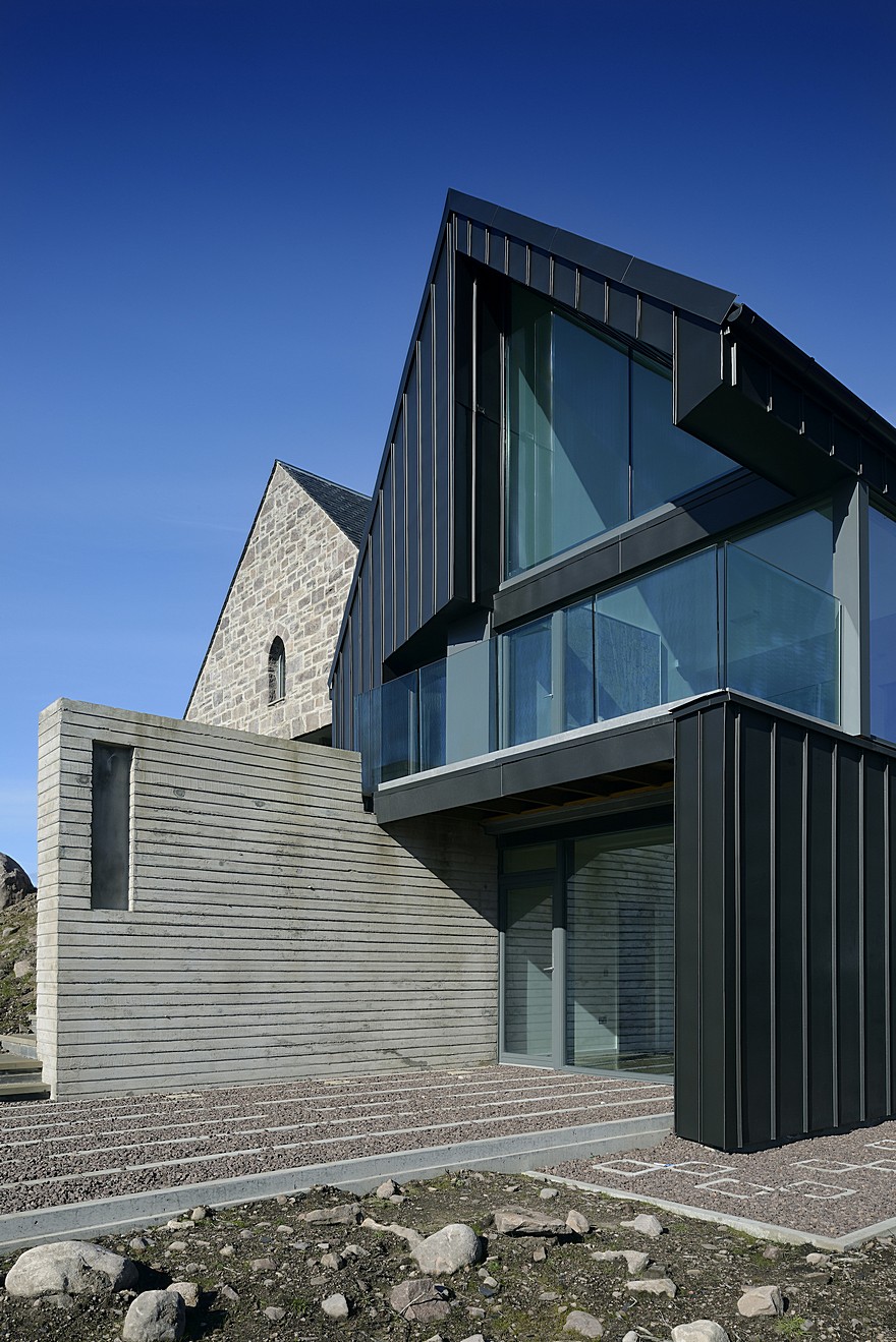 The Corrie House Was Designed on the Remains of a Former Church Building-9