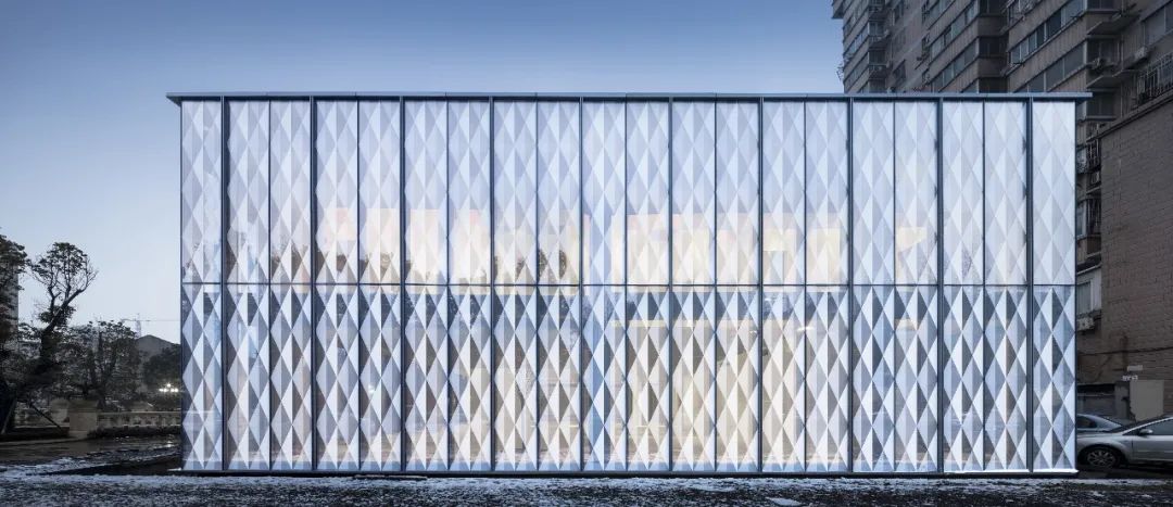 金基尚书里展示厅 | 虚幻灯笼般的玻璃建筑-28