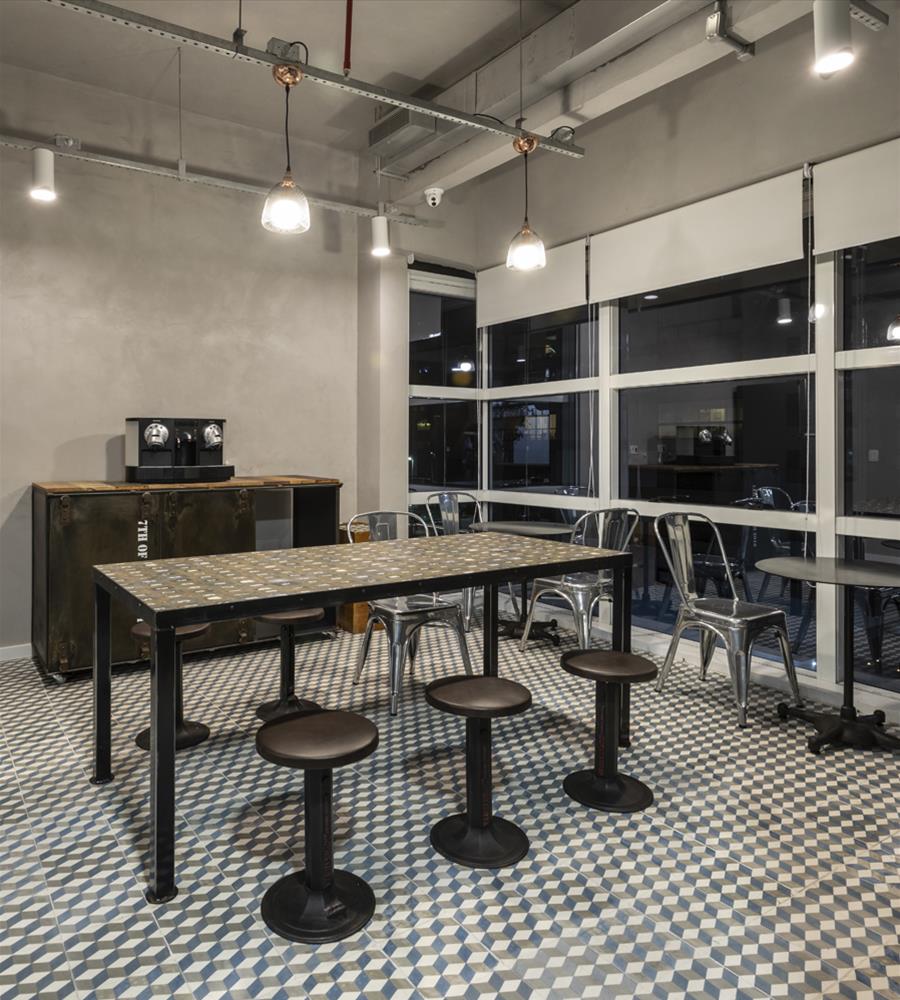 巴西 Udacity 智能办公室，灵活空间与自然光线交融-17