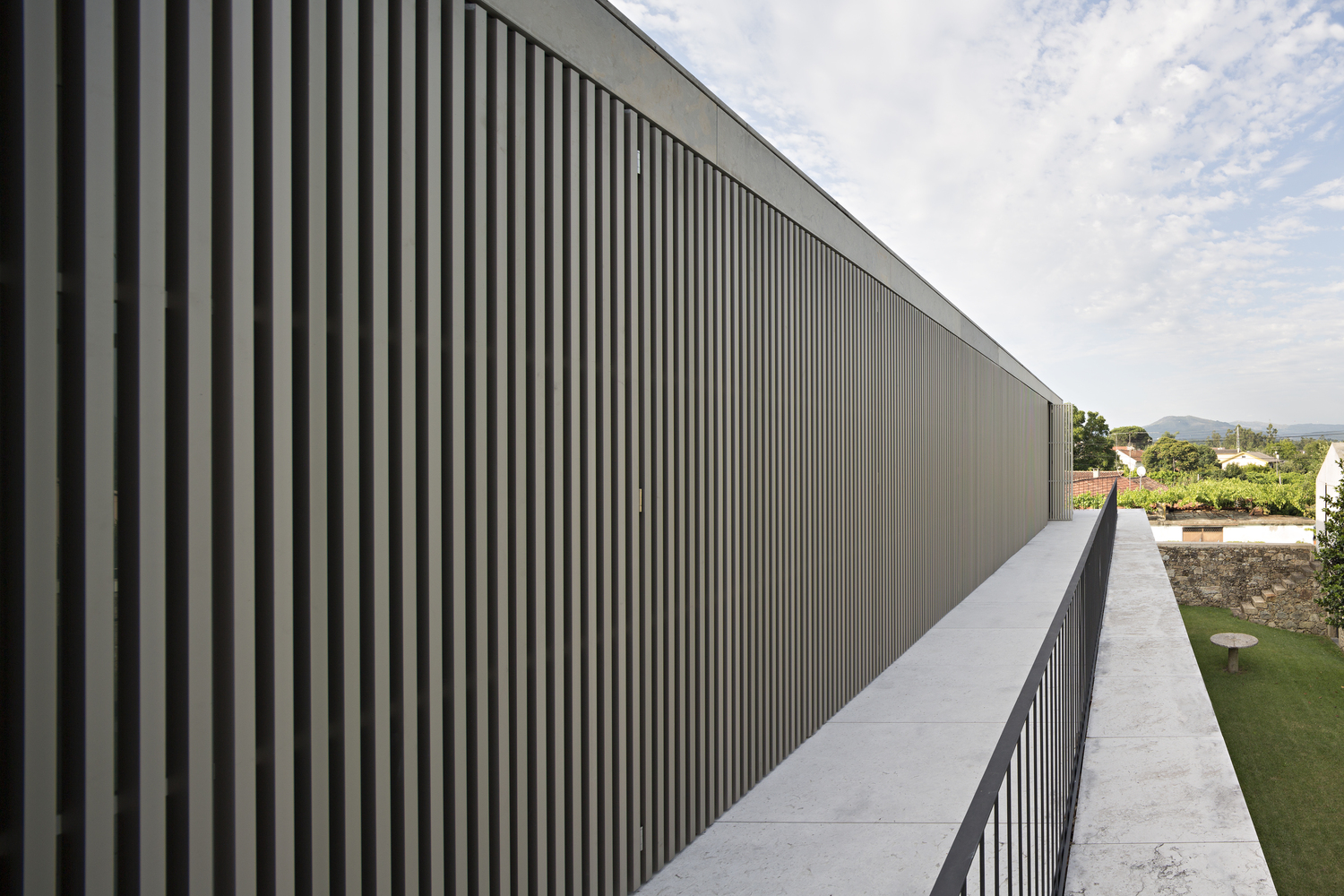 葡萄牙 Soutelo 乡村别墅 | 和谐融入自然的室内设计-34