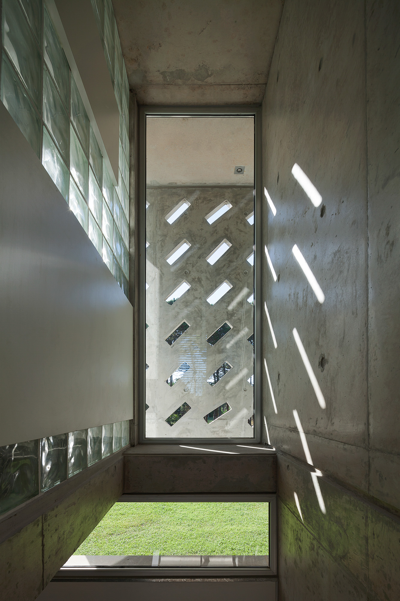 悬浮森林中的宁静家园-38